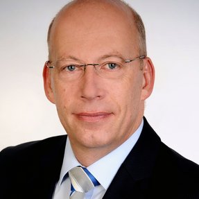 Bernhard Goetze